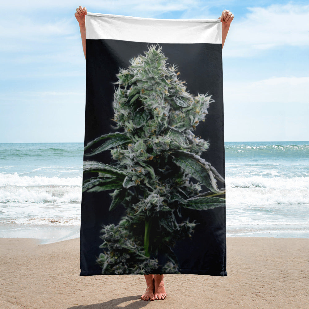 Towel with Skunk Bud